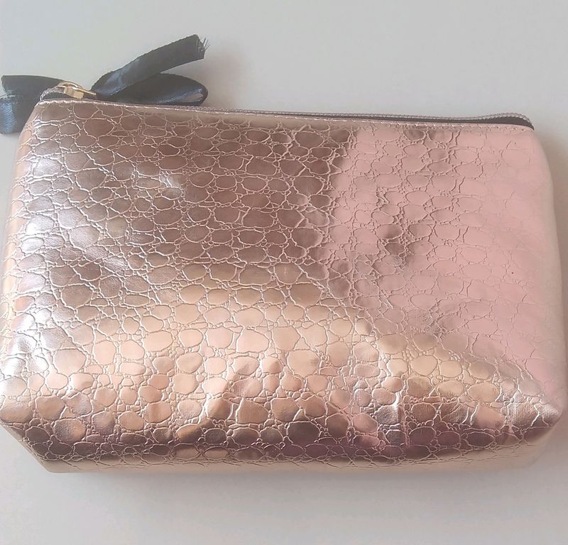 Carlton London Golden Pouch