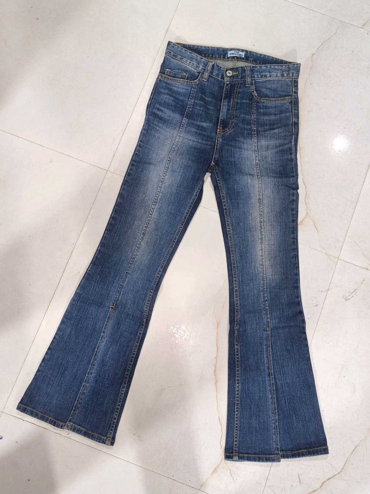 STYLISH BOOTCUT GIRL