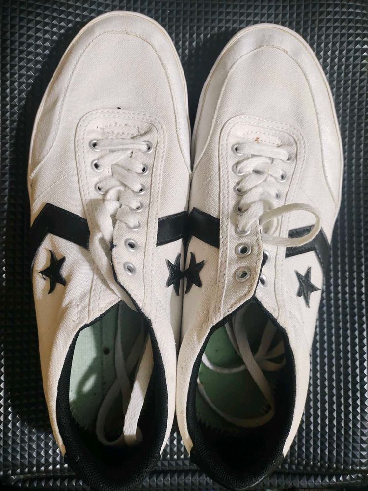 Original Converse Shoes Size 11