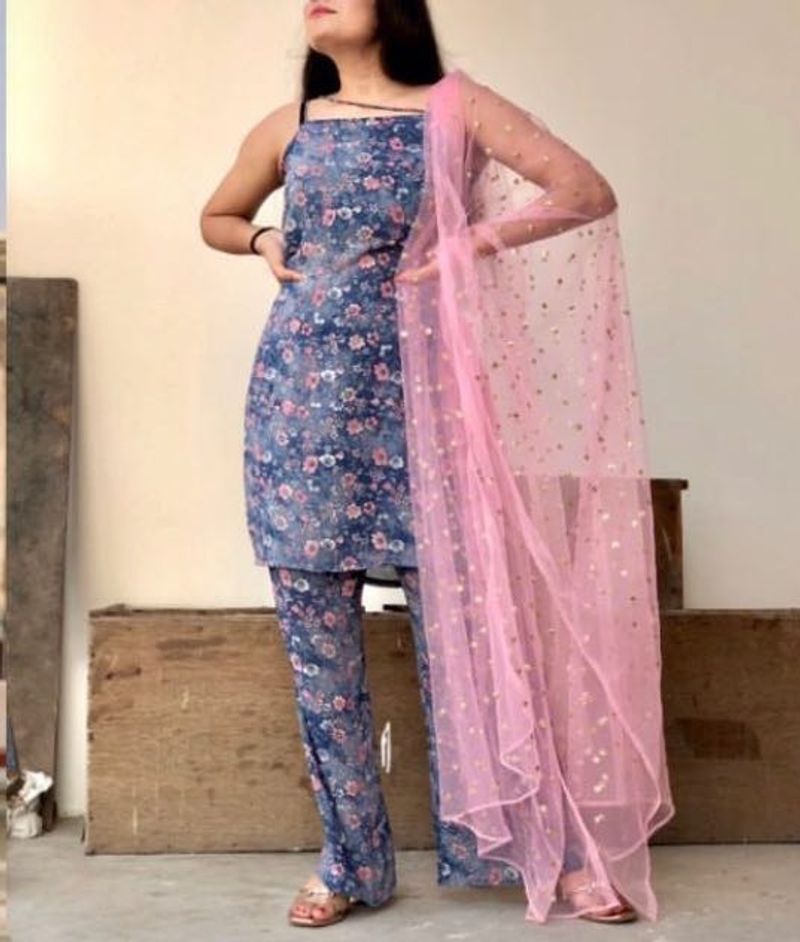 New Georgette Short Kurti With Trousers (no Dupta)