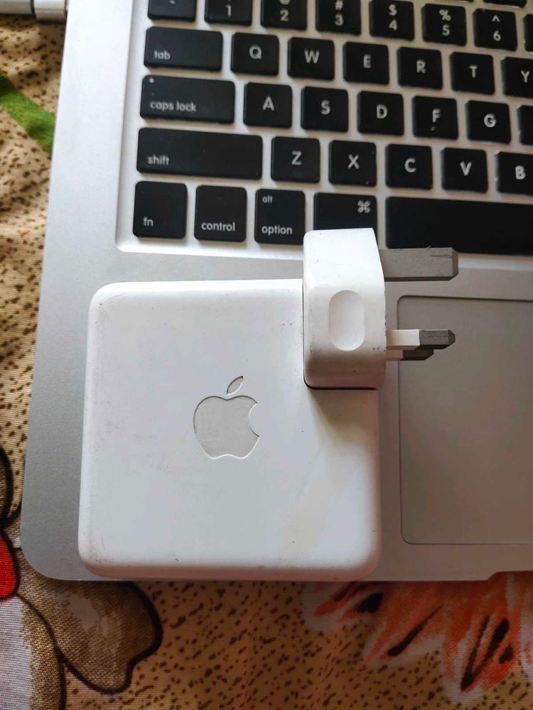 Apple 61W USB-C power Adopter