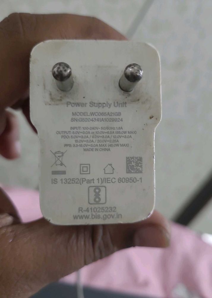 OnePlus Charger Fast Charging Voc