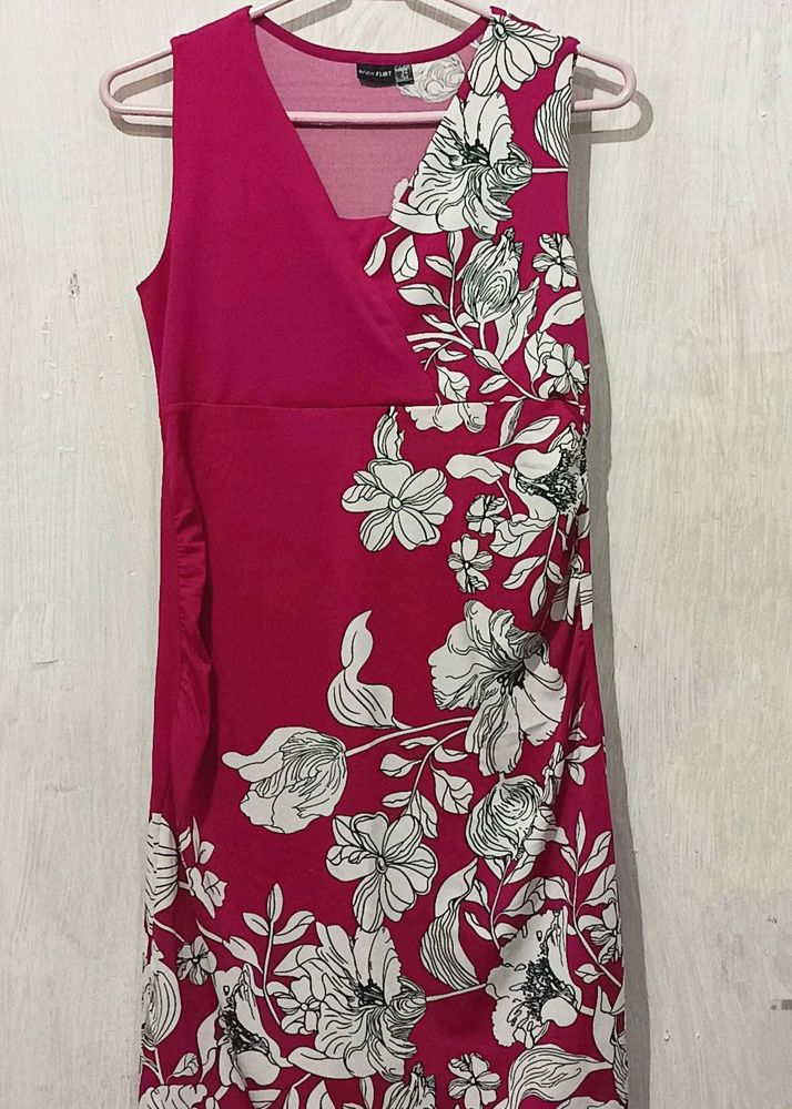 Floral sleeveless dress