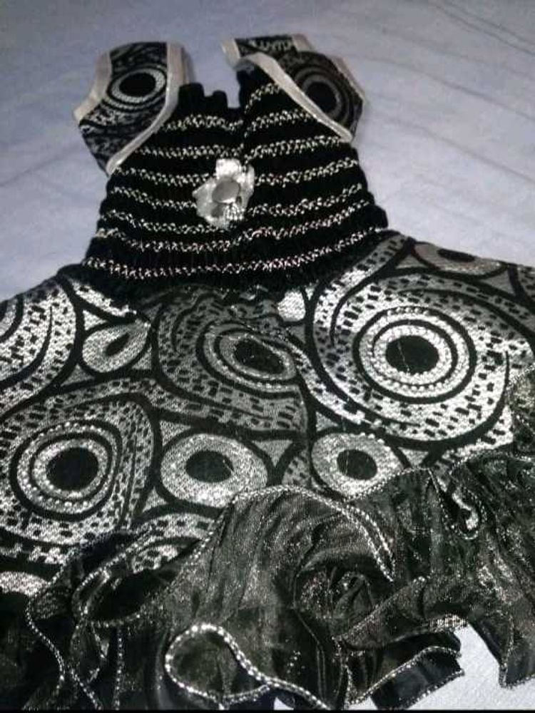 Cute Black &amp; Silver Dress