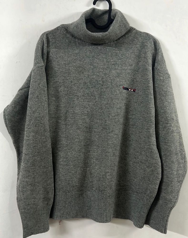 Unisex Highneck Sweater