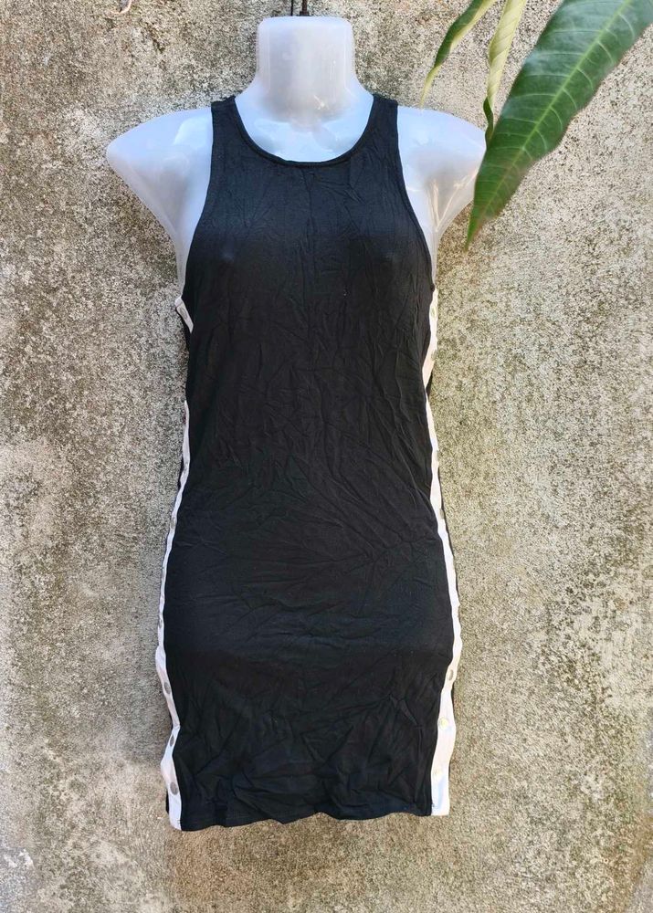 I. BLACK BODYFITTING BODYCON