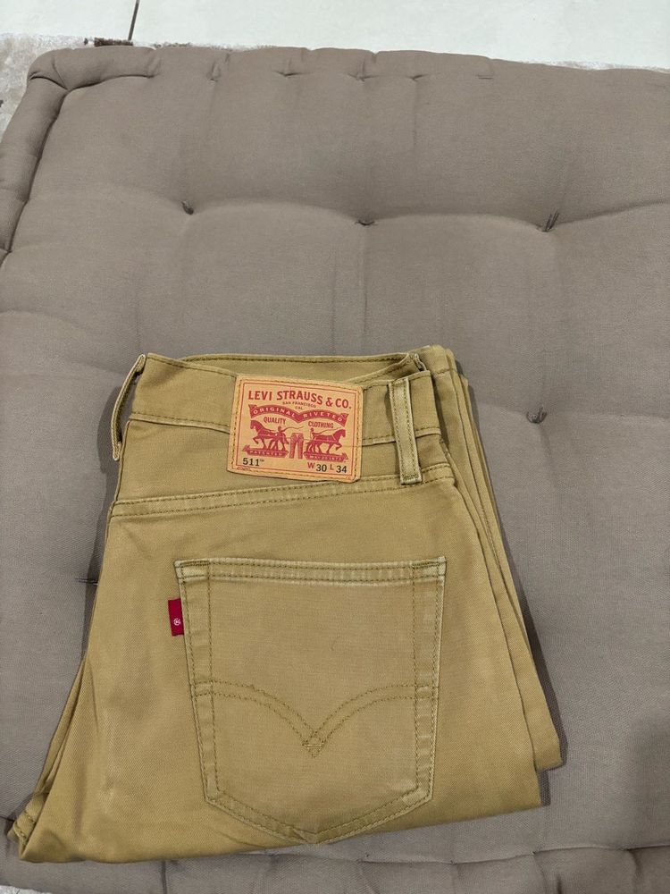 Levi&#39;s 511 Khaki Jeans
