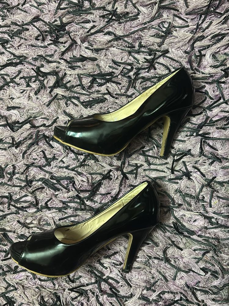 Black Heels  5