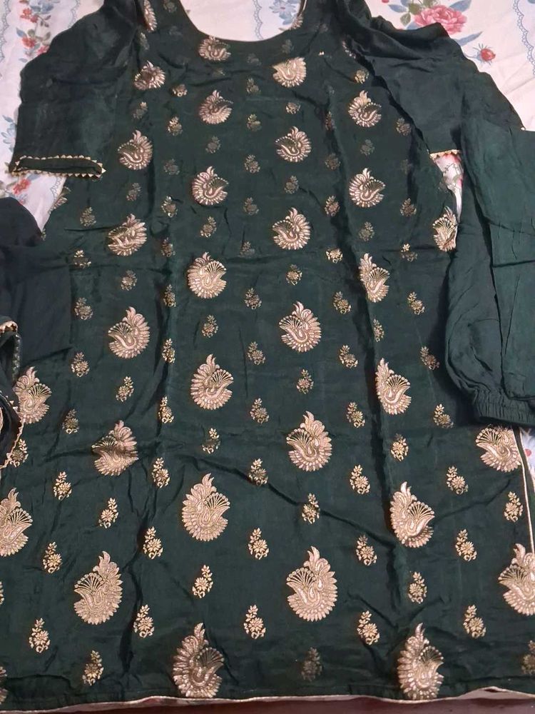 Elegant Green Kurta Set