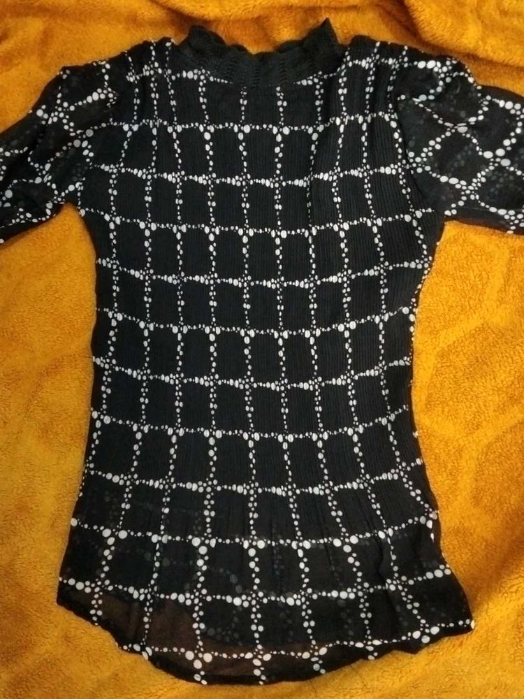 Black And White Tie-Dye Top