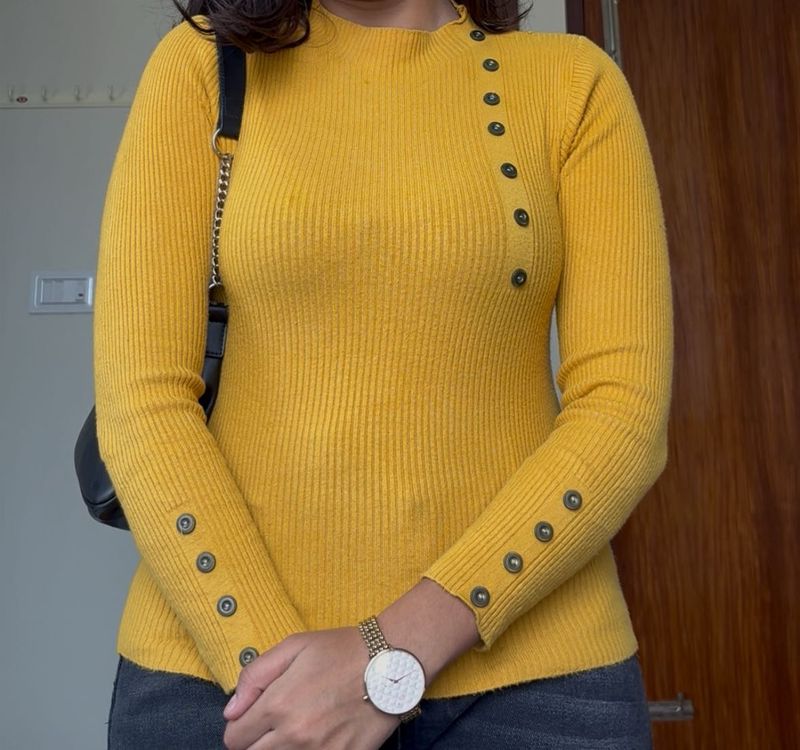 🌻Affordable!!!! Yellow Buttoned Knit Sweater🌻