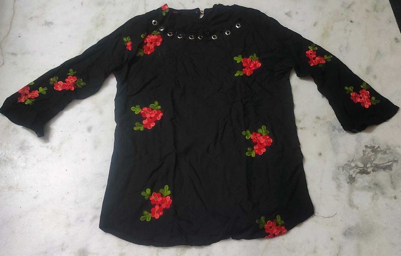 Women Too And Tunic