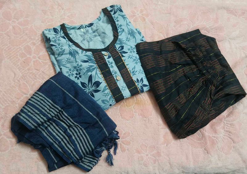 Floral Print Kurti Set