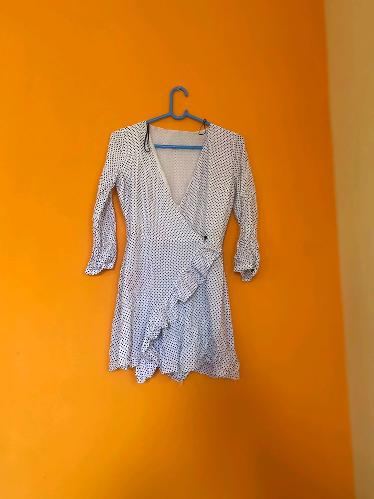 A Dress That&#39;s Xs Size