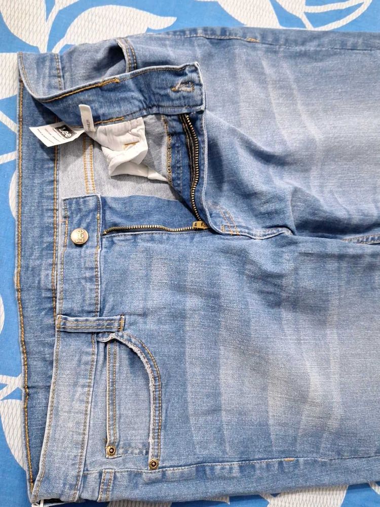 Brand New LEE jeans