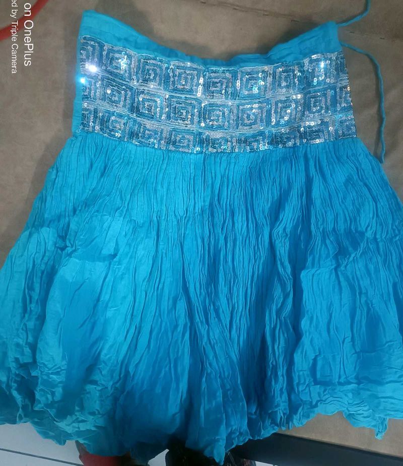 Glitter Small Skirt Upto Knees
