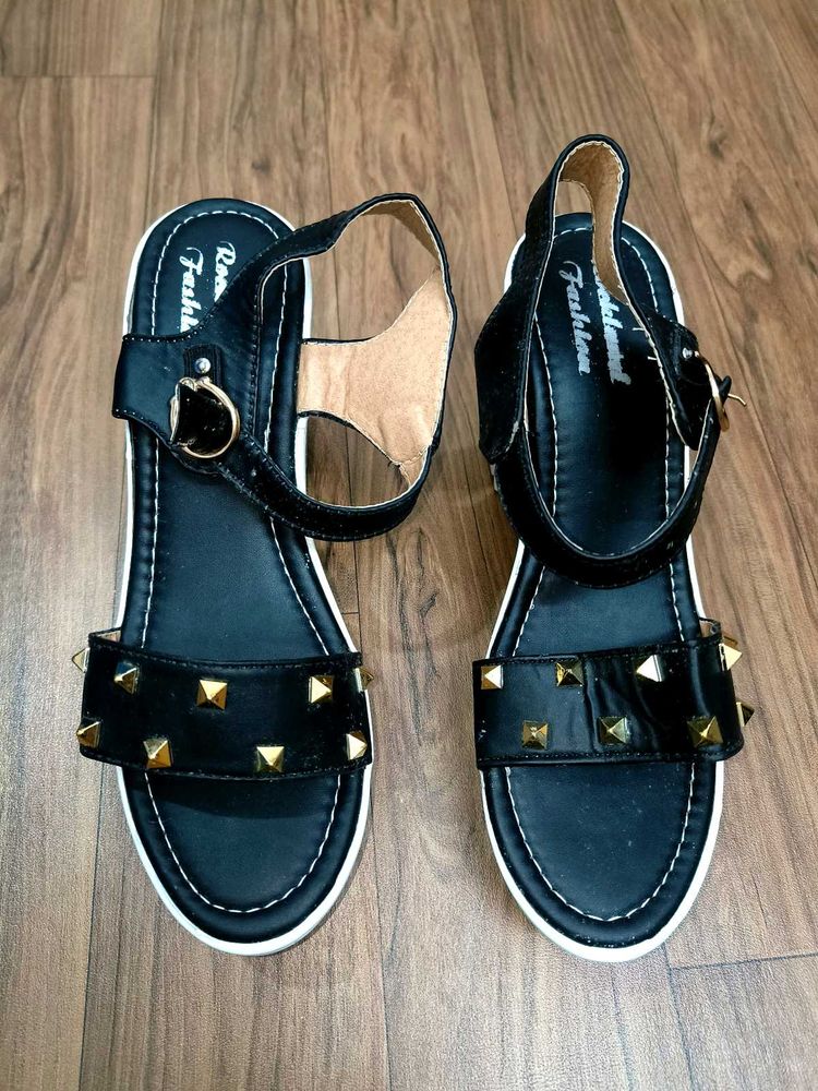 Stylish Black High Heels✨