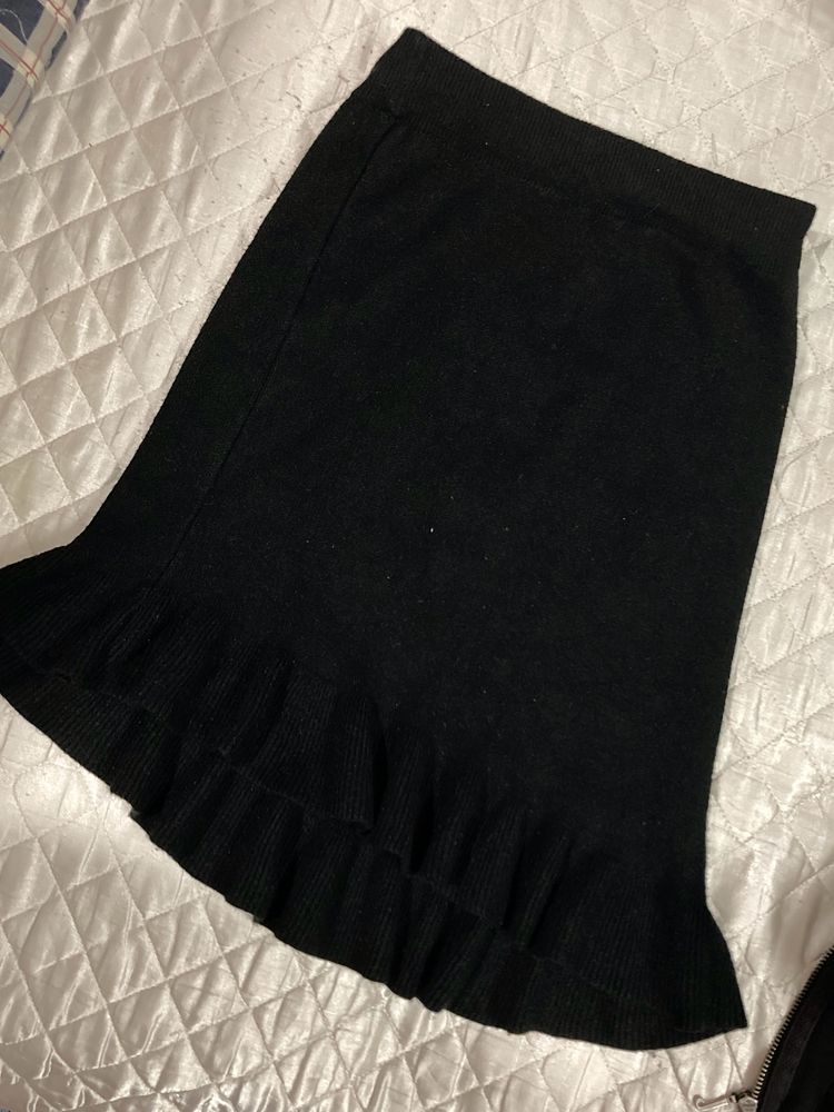 solid asymmetrical skirt
