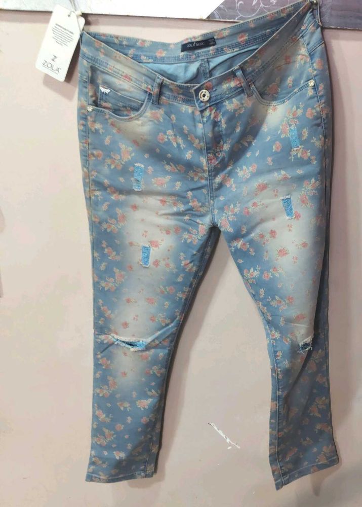Skin Fit Branded Jeans