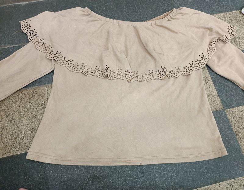 Off Shoulder Crop Top