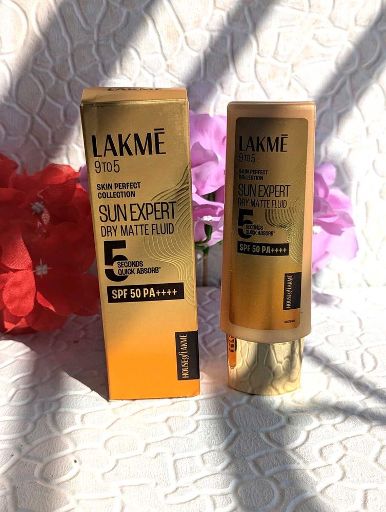 Lakme Sun Expert Dry Matte Fluid SPF 50
