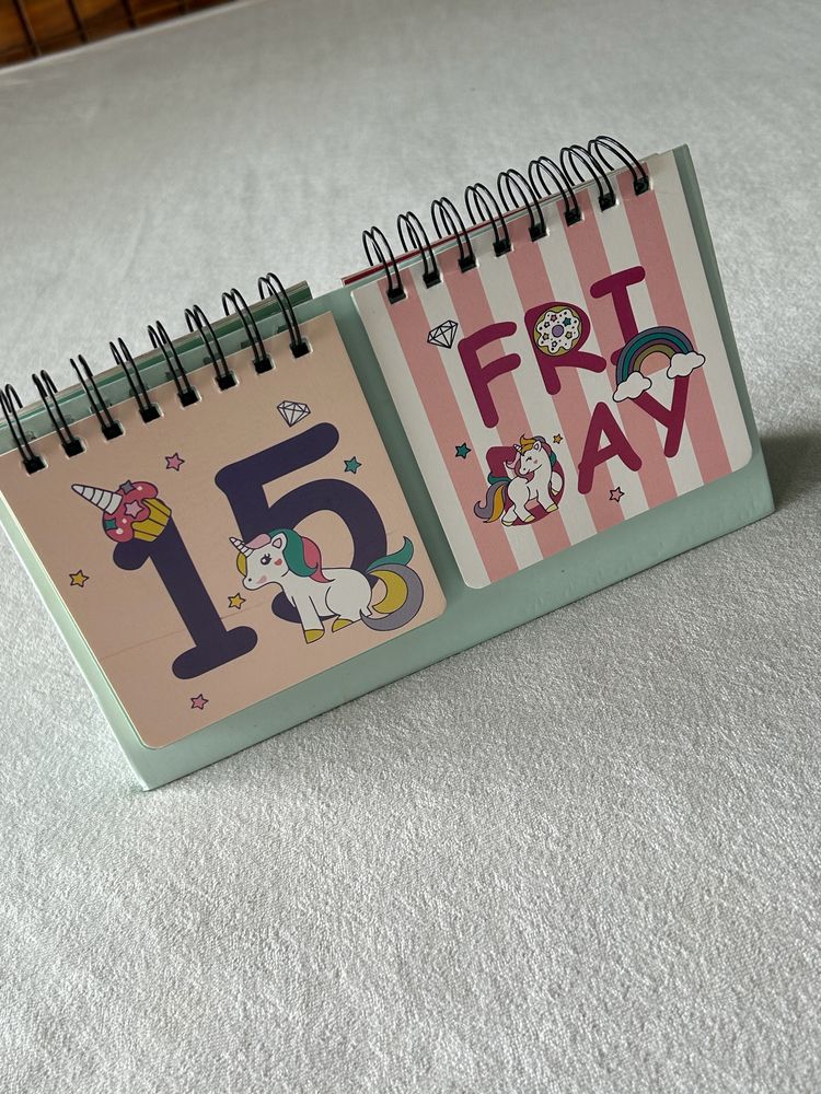 📖Date And Day Pretty Calendar - New