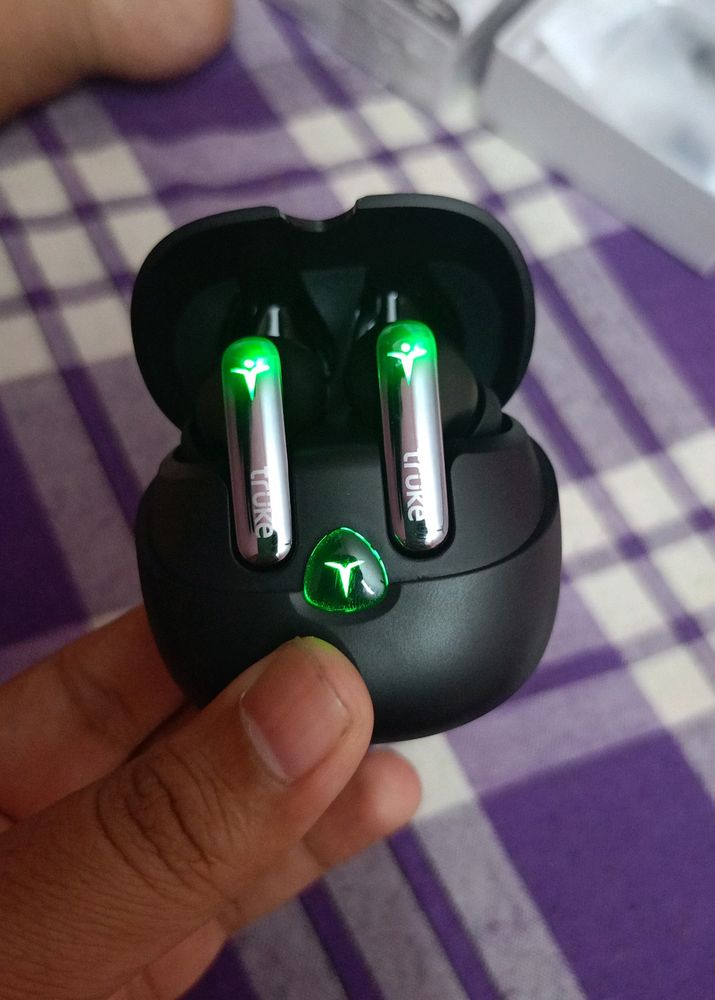 Brand New Truke BTG Flex Worth 1300₹