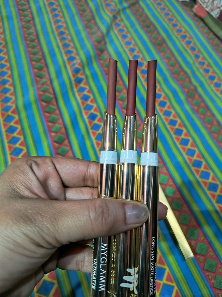 Myglamm Ultimate Long Stay Matte Lipstick