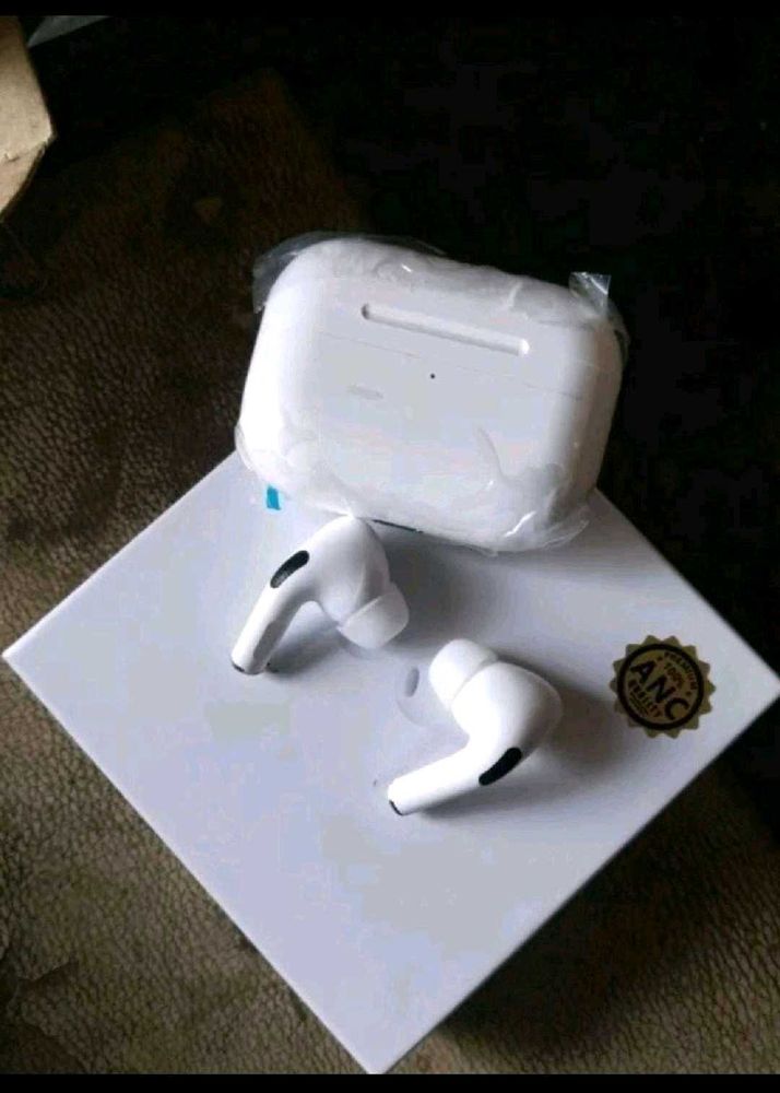 APPLE AIR PODS PRO MASTERCOPY WITH APLE CHARGER