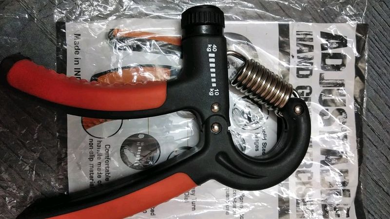 Hand Gripper Very Useful To Relieve Hand Pain And Exercise