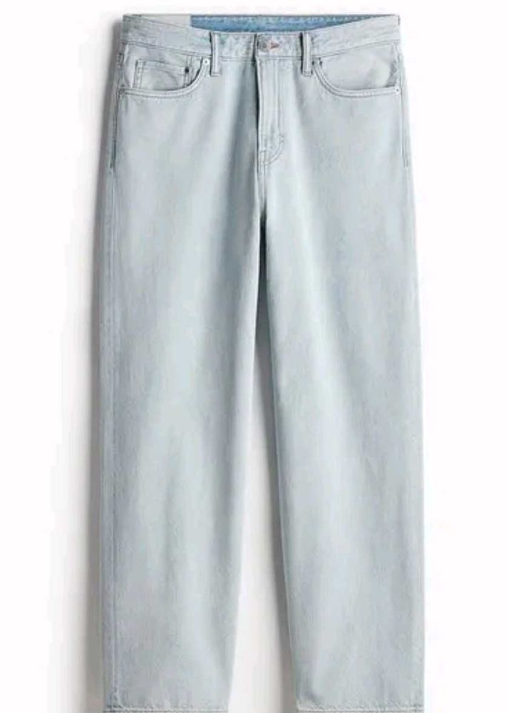 Light Wash Straight Leg Jeans