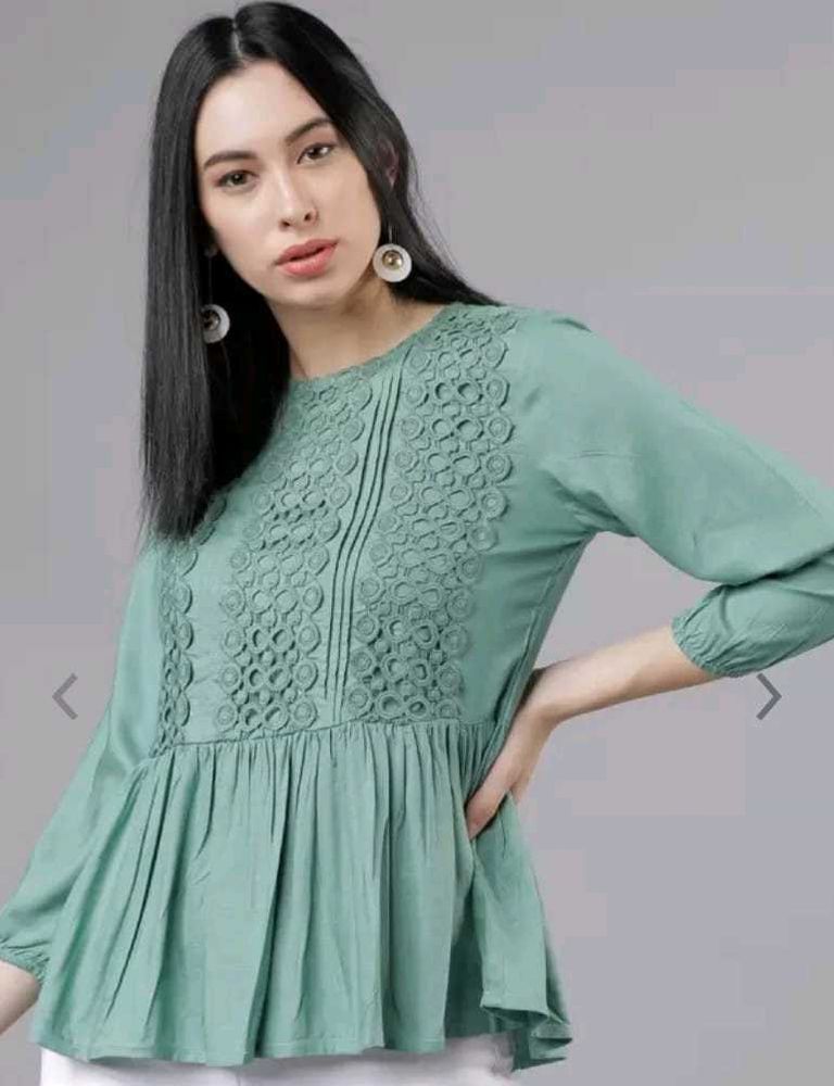 Women Green Solid Peplum Top