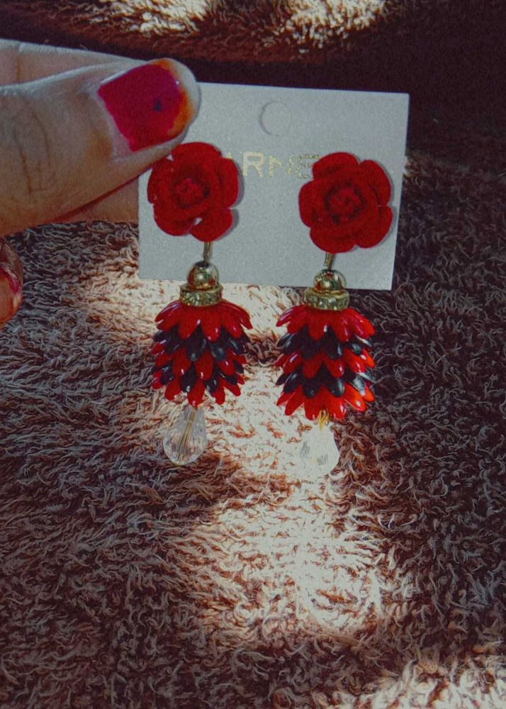 Earrings Black And Red