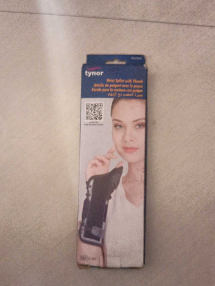 Tynor Wrist Splint with Thumb