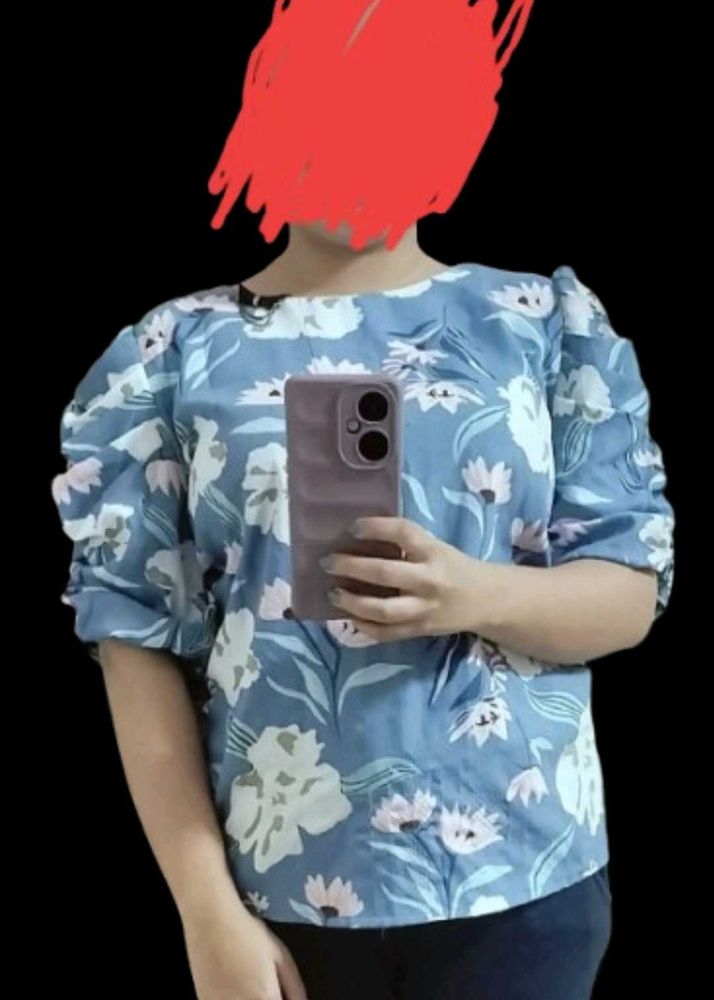 Chic Blue Floral Blouse with Puff Sleeves