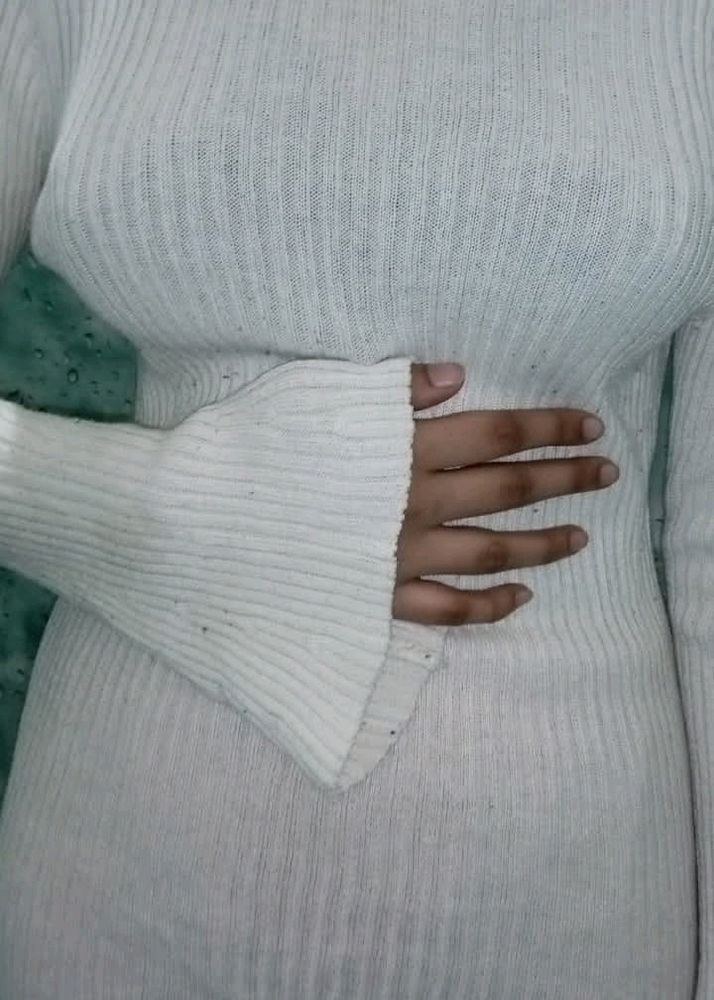 White Innerwere With Beautiful Aurangi Sleeves
