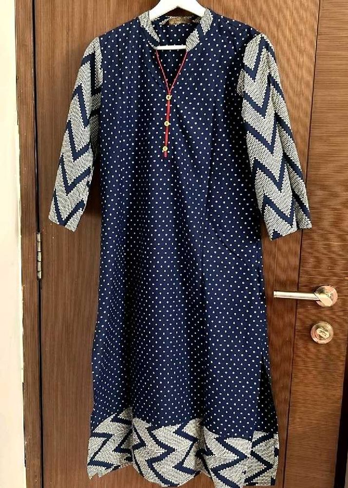 Stylish Blue Polka Dot Kurta, L TAG size