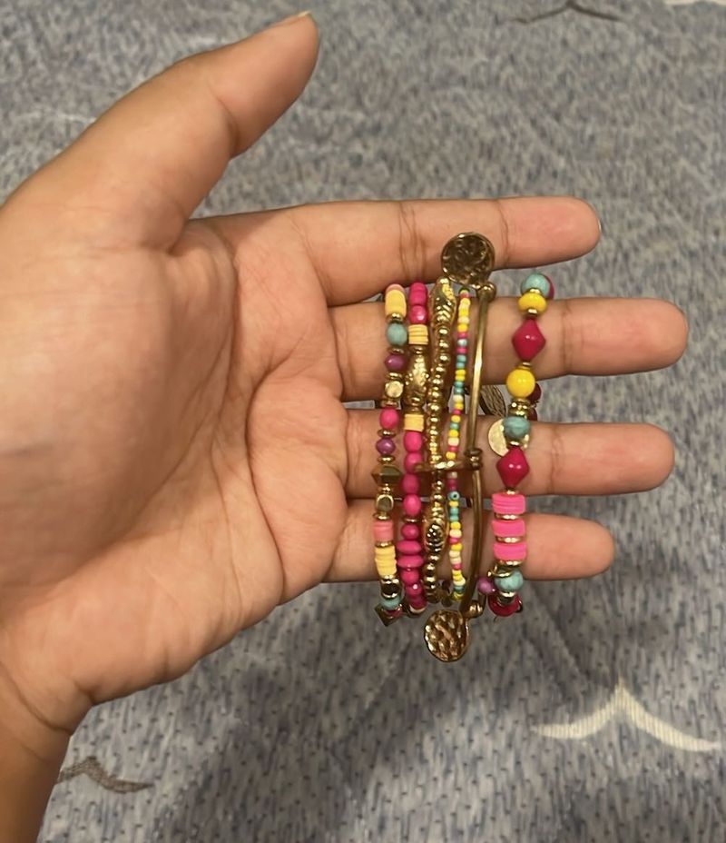 Bracelet