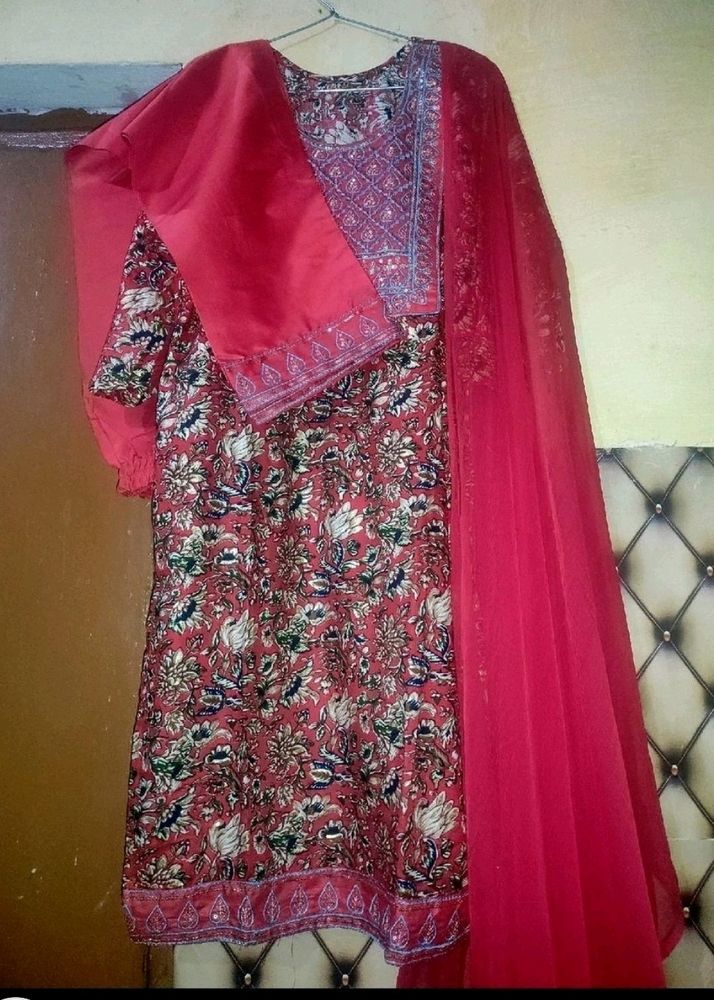 Kurta Trousers Set Dupatta