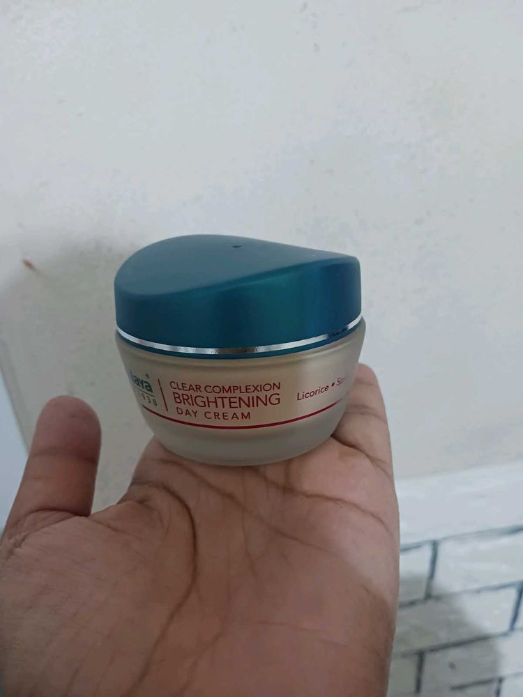 Himalayan Clear Complexion Brightening Day Cream