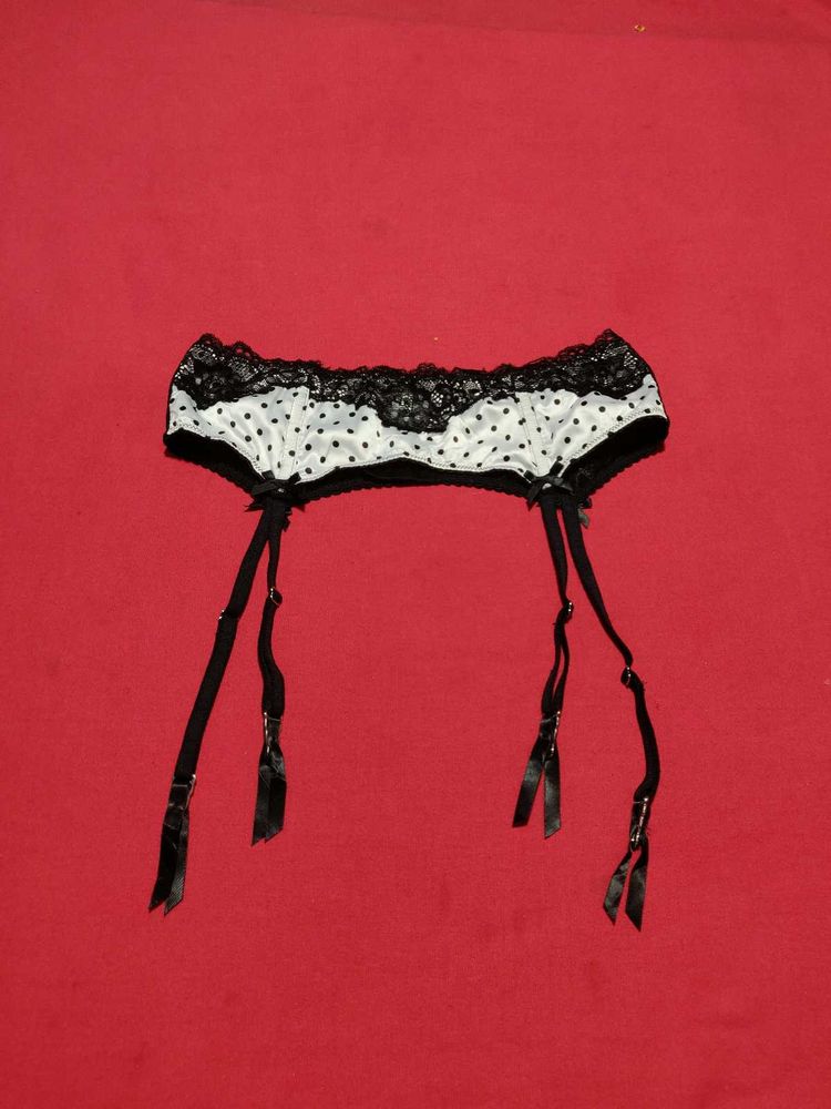 Garter Balt Size 34