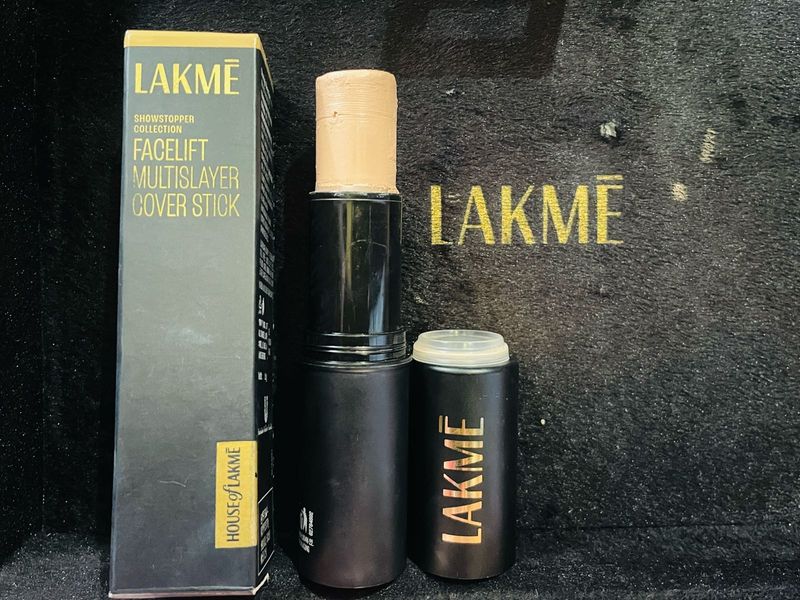 Lakme Foundation Stick