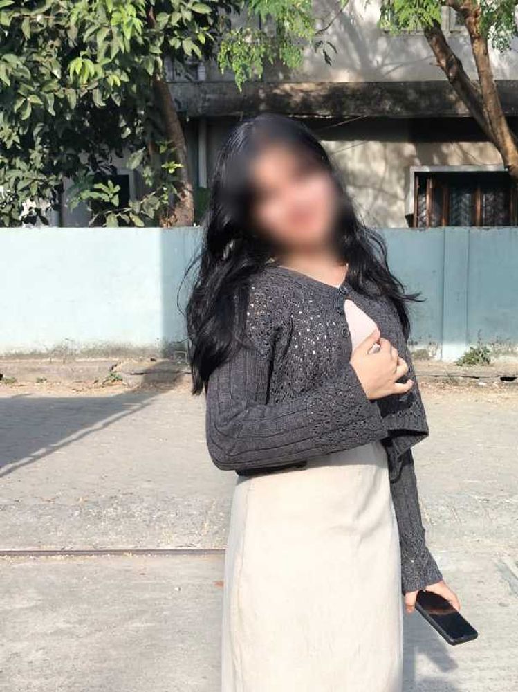 Cropped Knit Cardigan