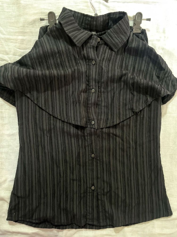 Casual Wear Top With Collar Can Be Styled As Shirt