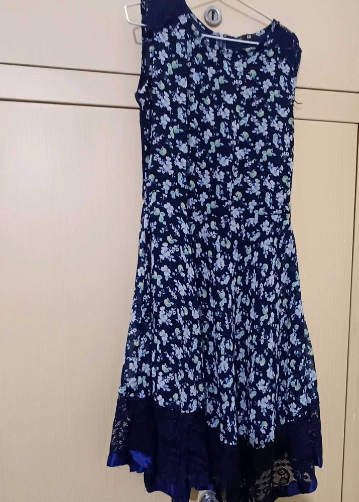 Floral Print Dress with Lace Details