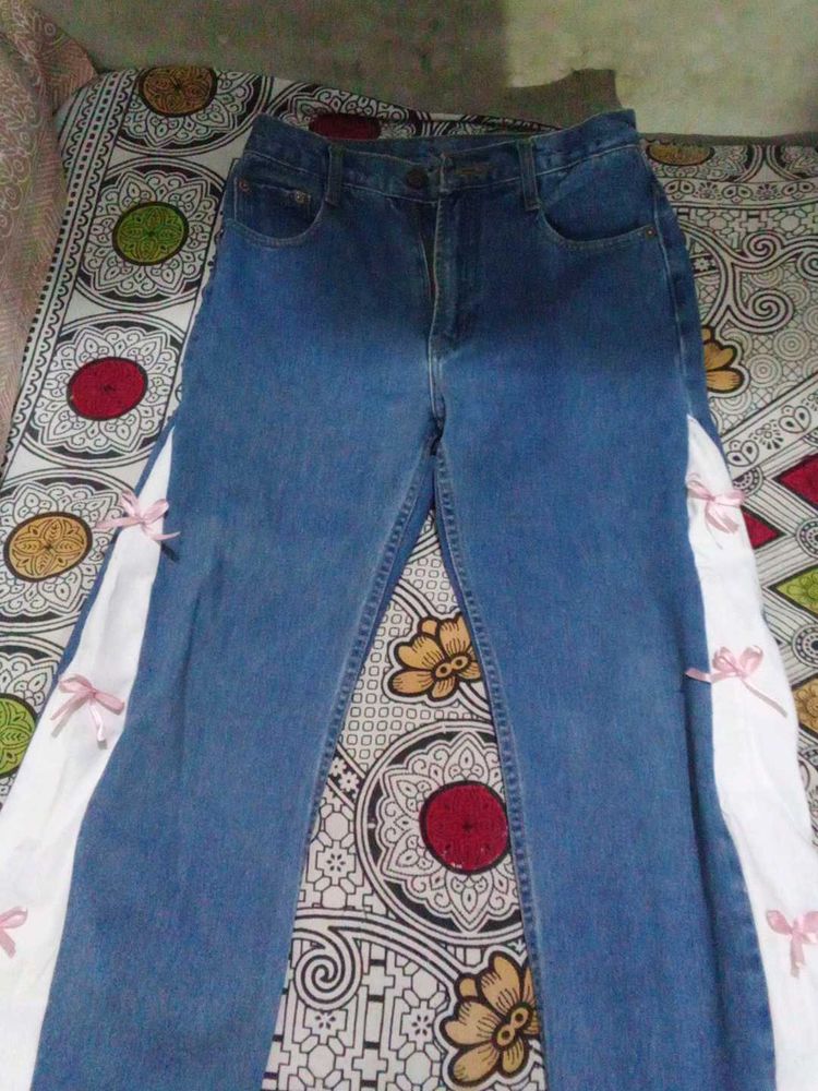 Cute Jeans with Ribbon Detail