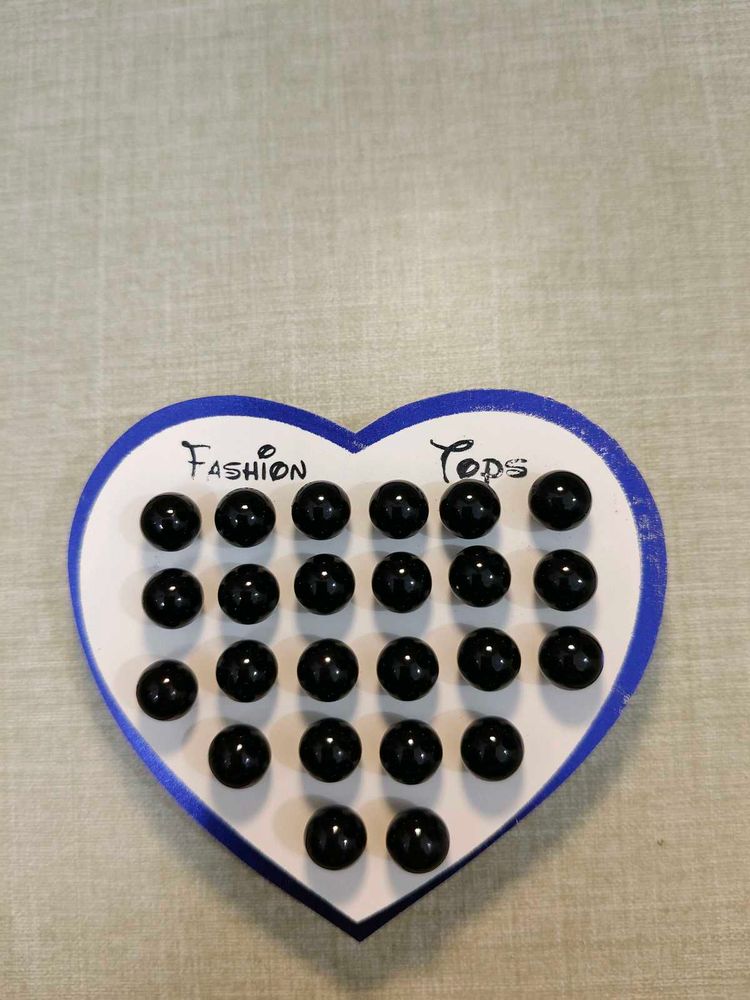 Black &amp; white Stud Earrings( set Of 12)