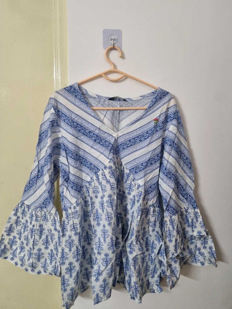 Boho Chic Blue &amp; White Top
