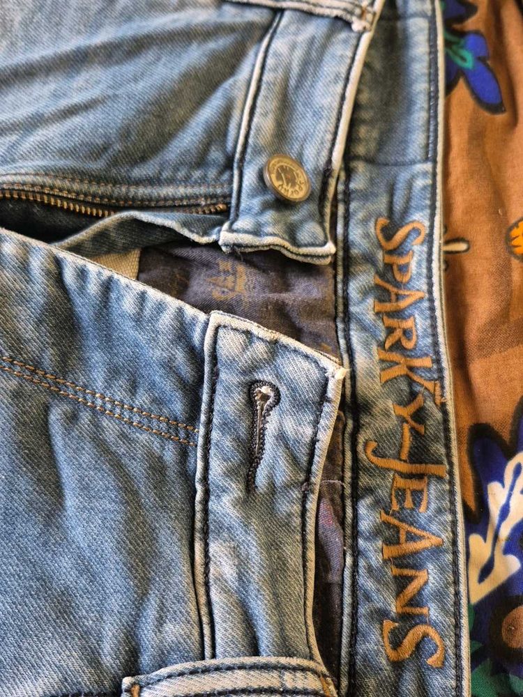 Sparky Jeans - Light Wash Denim