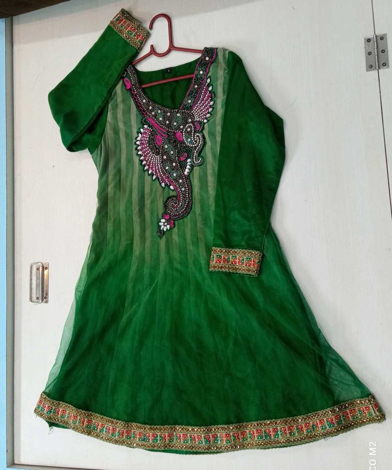 Green Embroidered Kurta